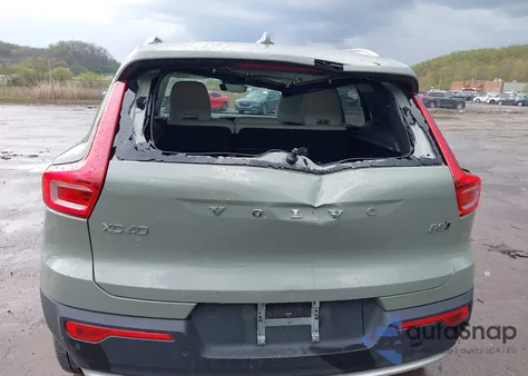 2024 Volvo Xc40 B5 Ultimate Bright Theme из США, поврежденный, VIN YV4L12UF3R2260539